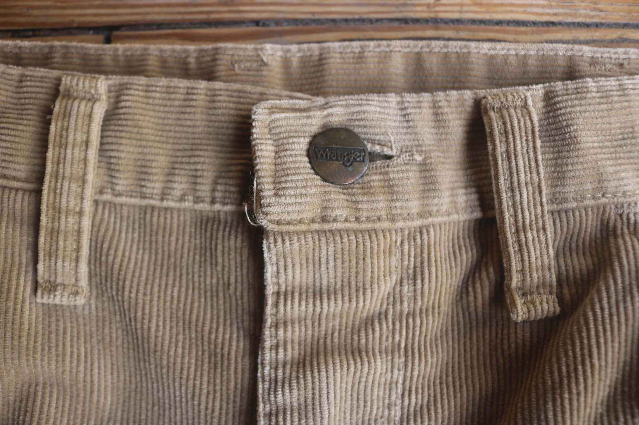 70s Wranglers Tan Corduroy Pants    w33