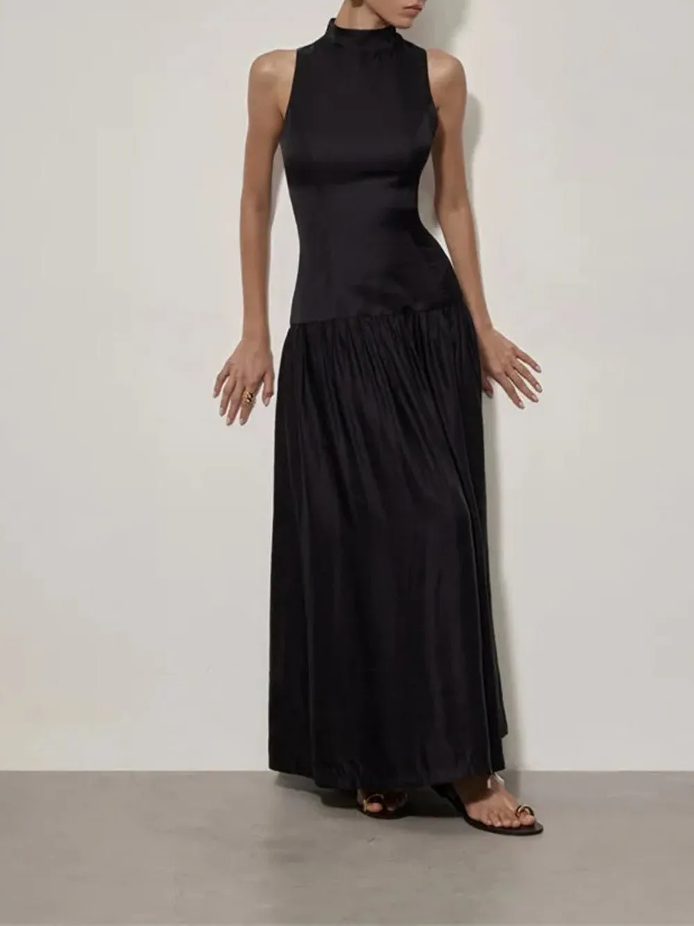 Alicia Backless Sleeveless Maxi Dress