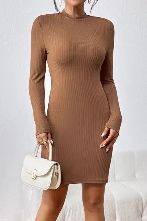 Caramel backless long-sleeve slim knit dress