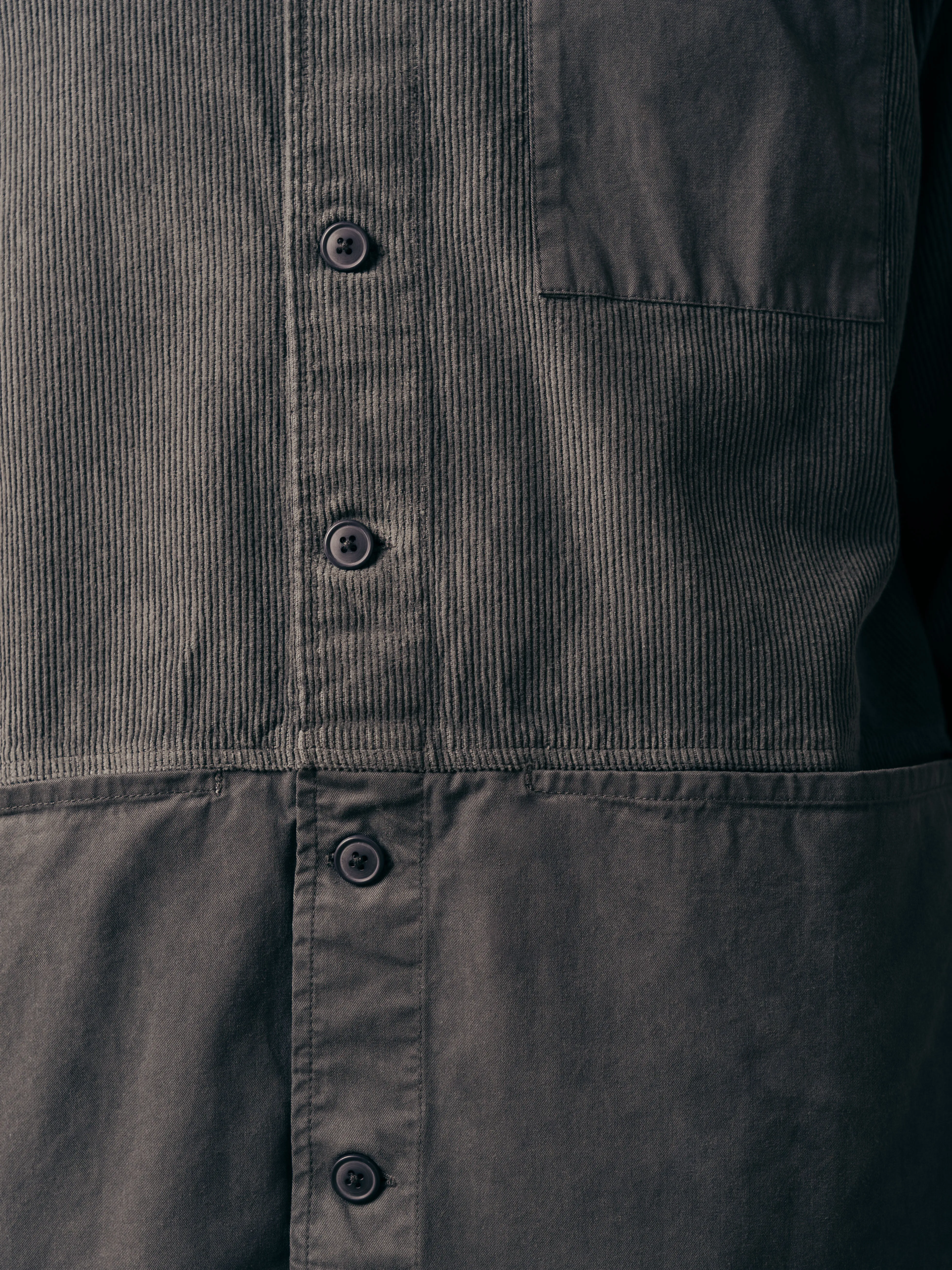 Rosyth Overshirt In Charcoal Cord / Twill Blend