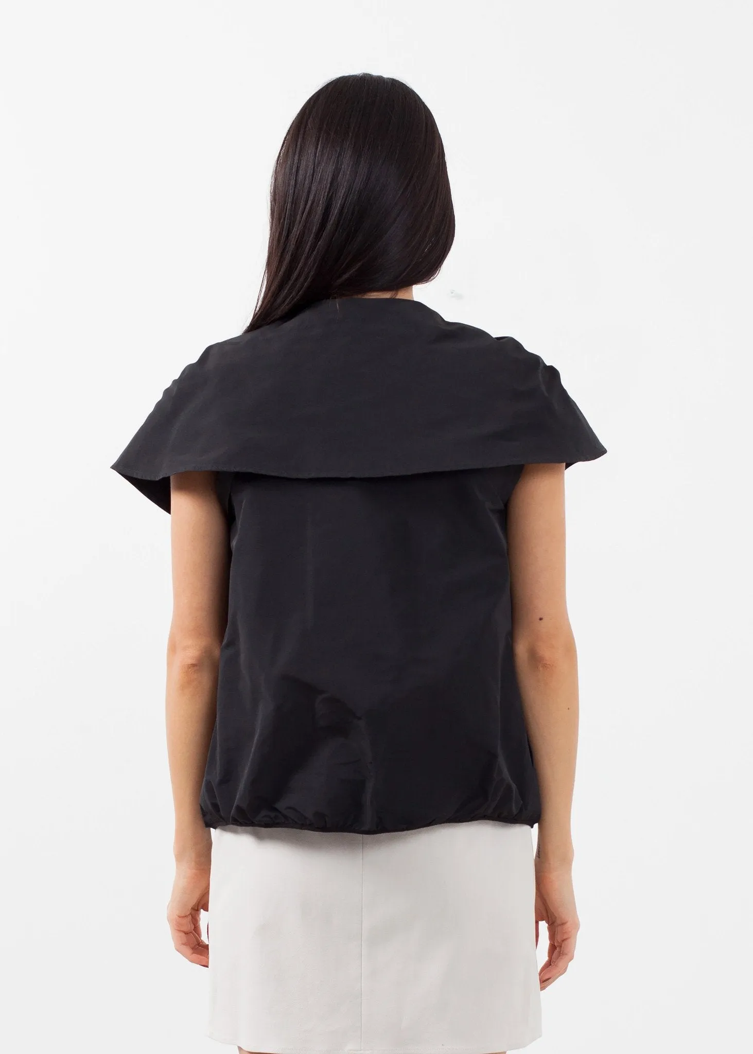 Sleeveless Cape Jacket