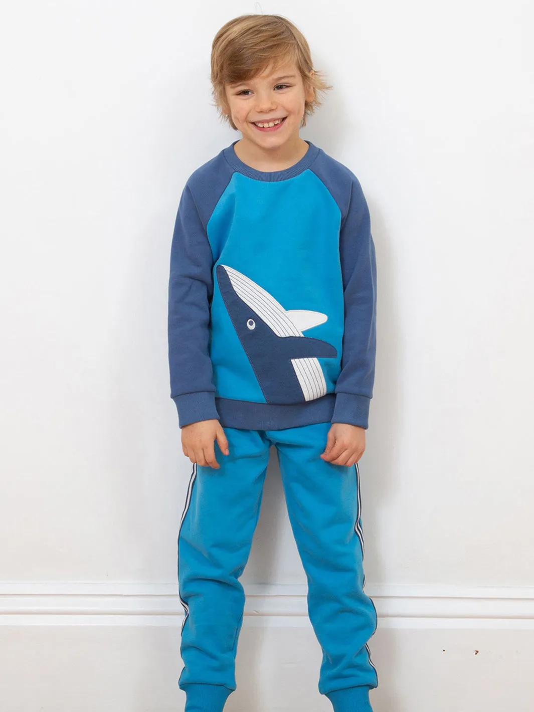 Wonder whale sweatshirt